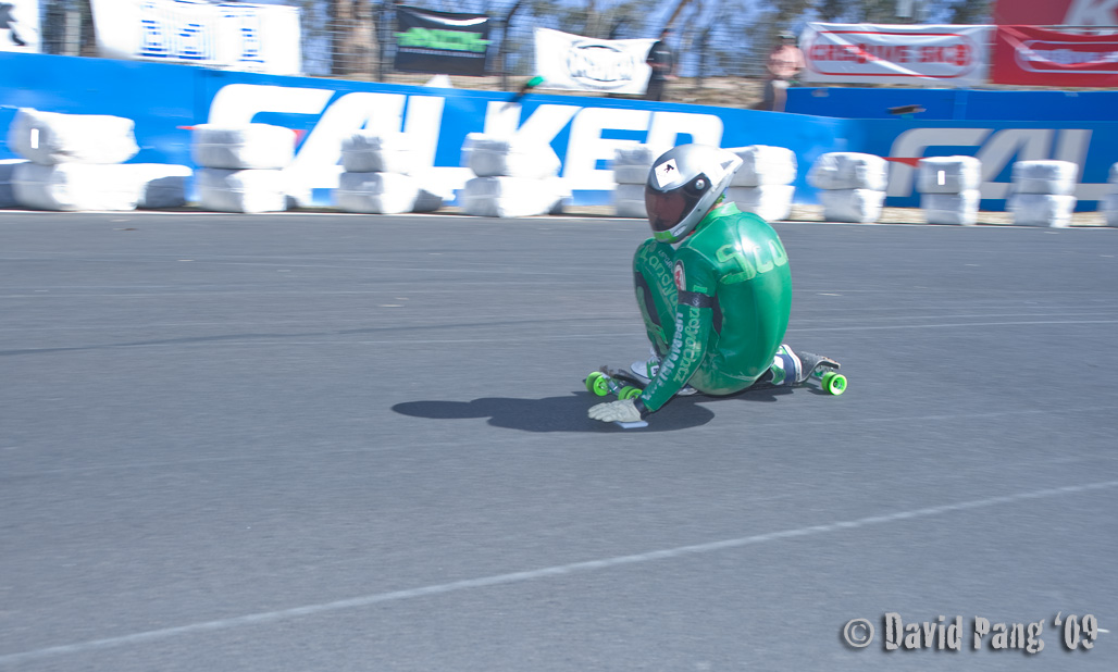 davepang20091127-NewtonsPG 0055-Scoot